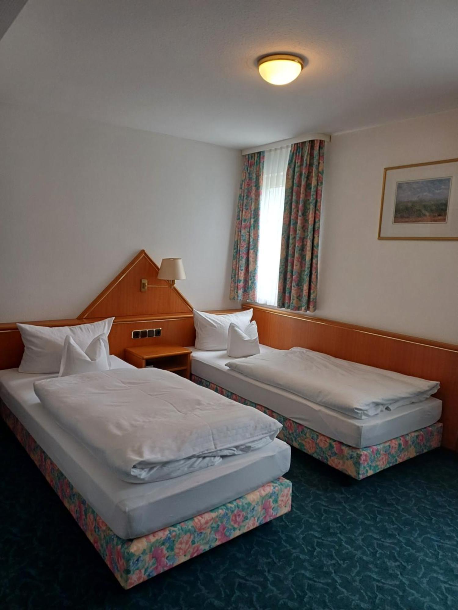 Hotel Garni Eschenbach Hildburghausen Exteriör bild